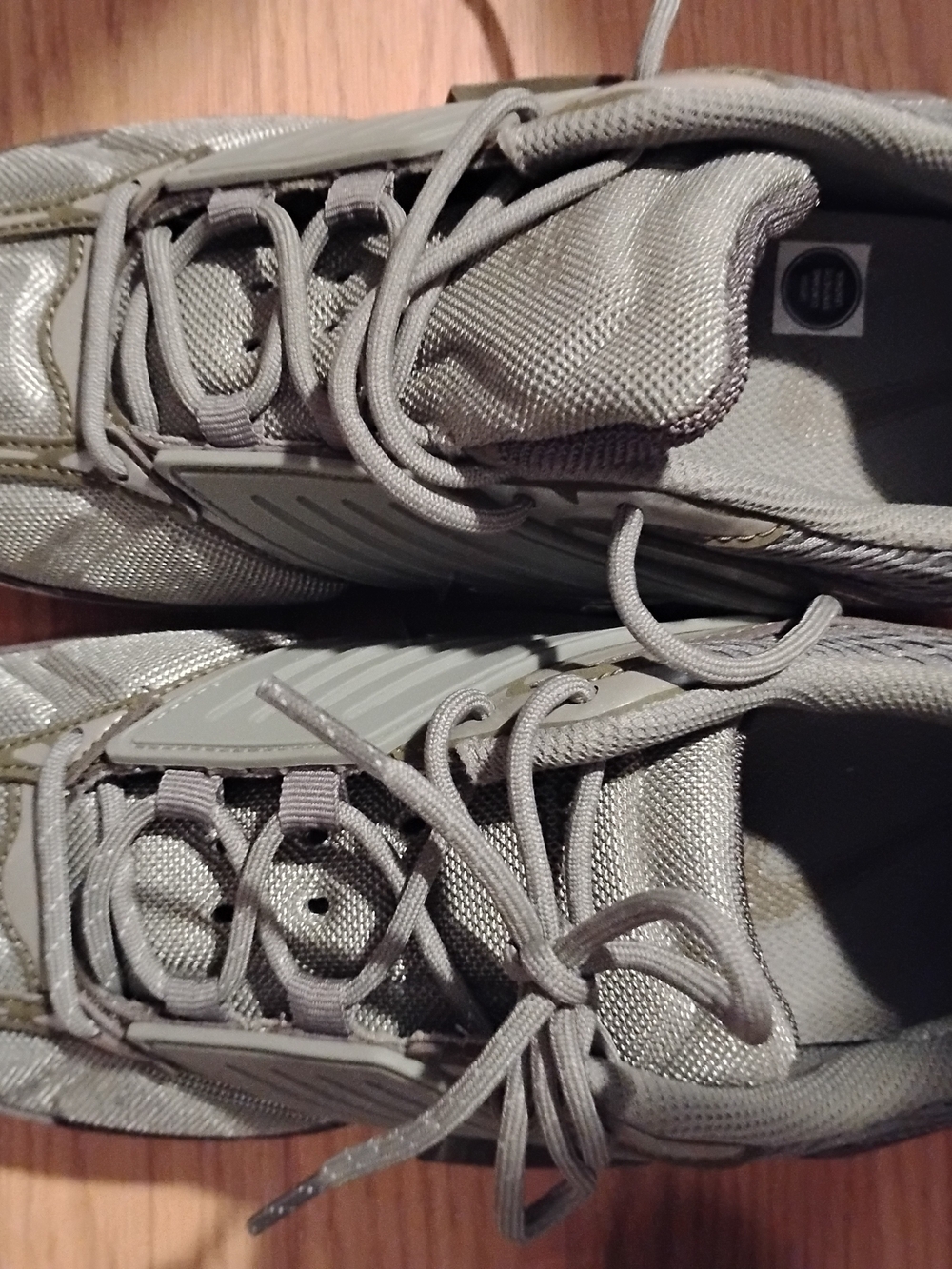 Nike Olive Green Color